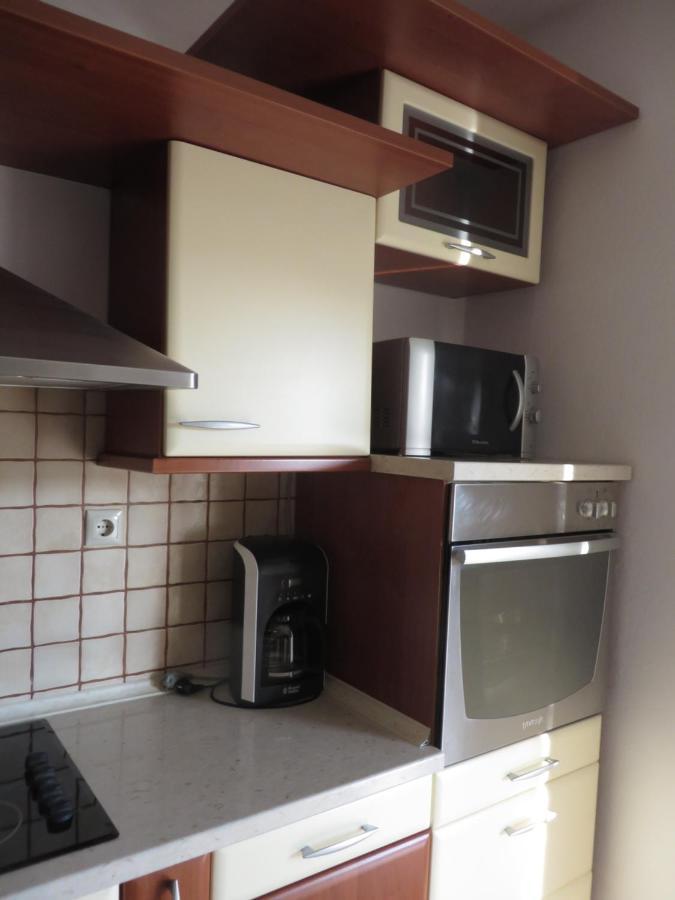 Apartments Tonka Pakoštane Exterior foto